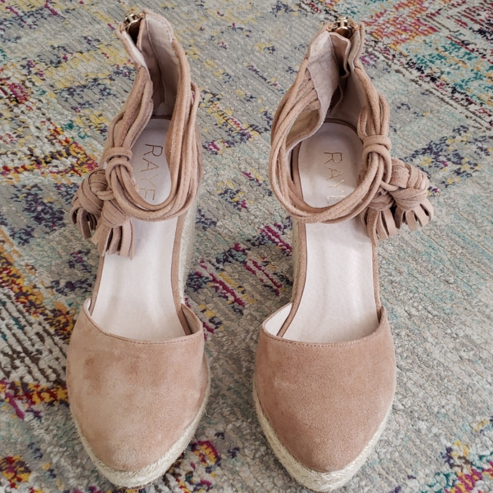 Nude wedge espadrille